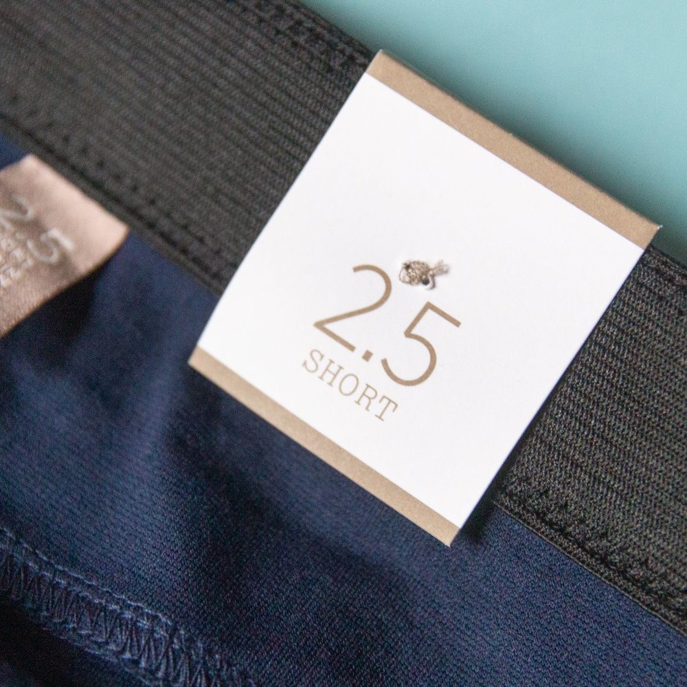 NEW Chico'ss Premiere Faux Pocket Navy Blue Ponte Knit Basic Pant Sz Large Short - Picture 3 of 10